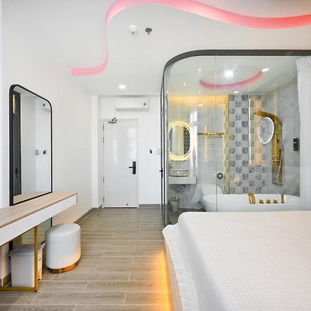 Lotus Airport Hotel Saigon Ho Şi Min Dış mekan fotoğraf
